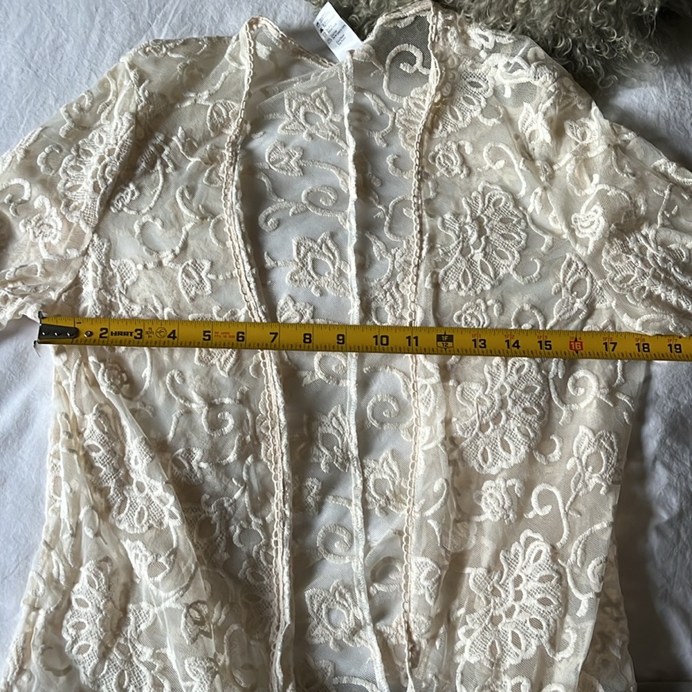 L Space Lace Kimono Cover Up Size M/L - Picture 6 of 8